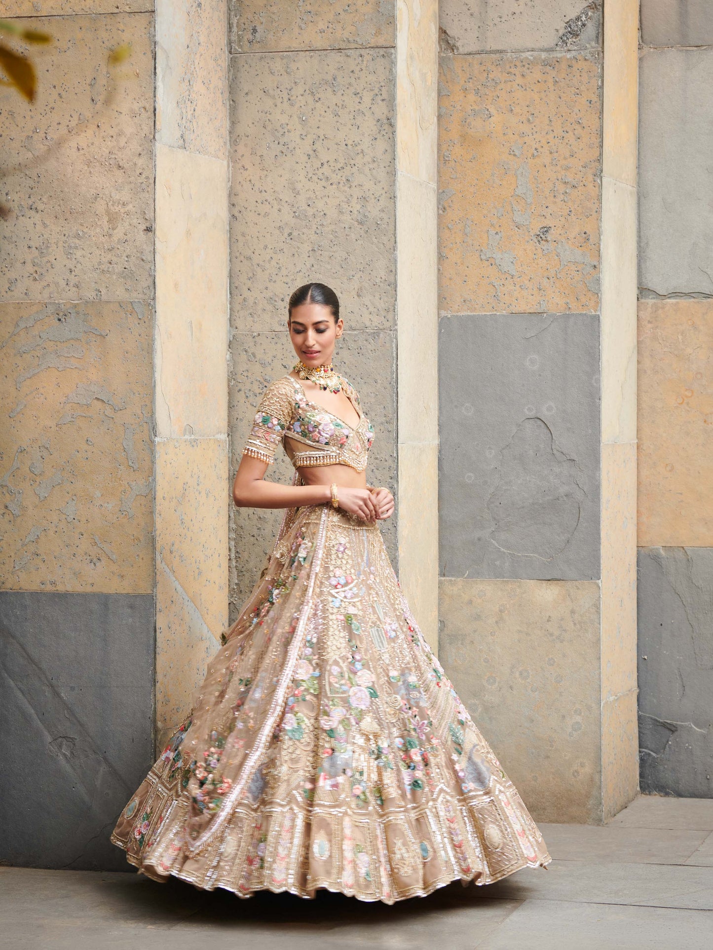 GOLD SANAAZ BRIDAL LEHENGA SET