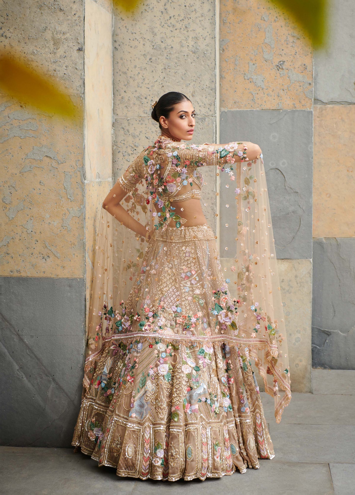 GOLD SANAAZ BRIDAL LEHENGA SET