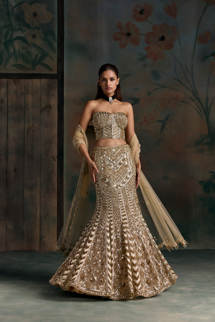 GOLD CORSET LUMEN FISHCUT LEHENGA SET