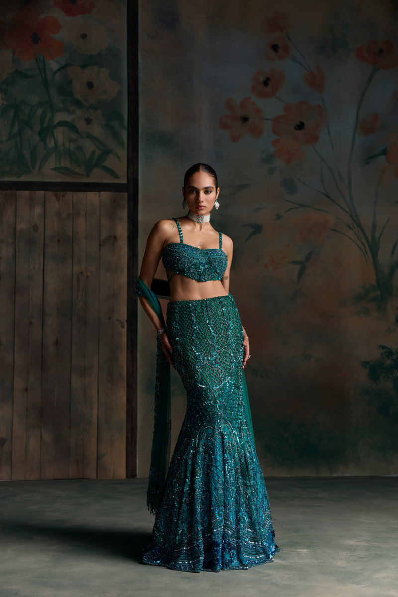 TEAL BLUE OMBRE AERIS FISHCUT LEHENGA SET