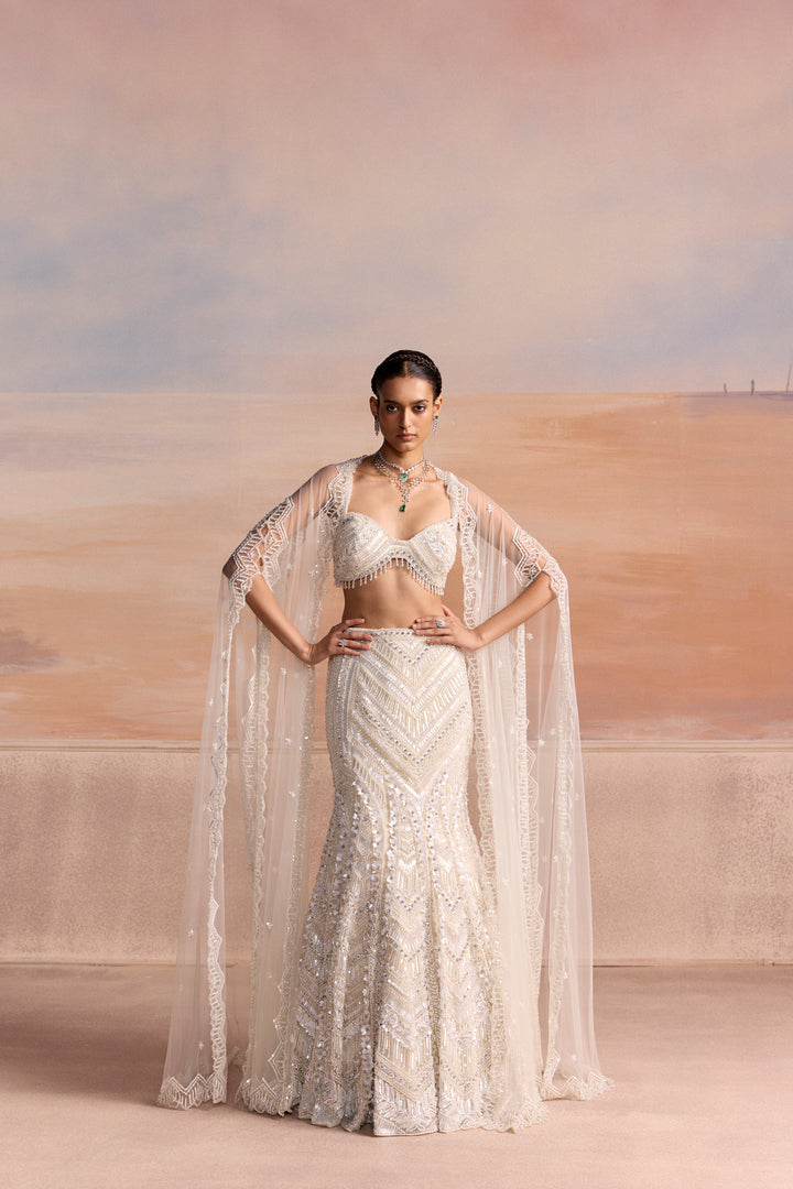 IVORY FISHCUT CALIGO LEHENGA SET