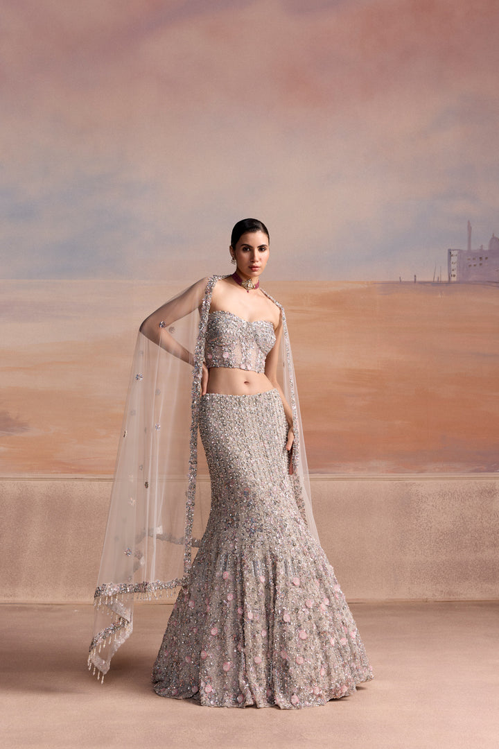 SILVER PINK FISHCUT ORIALIS LEHENGA SET