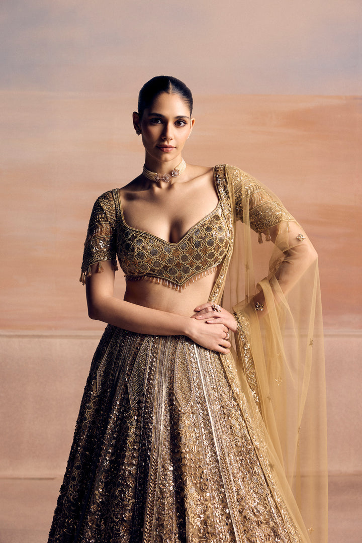 GOLD VERIAN LEHENGA SET